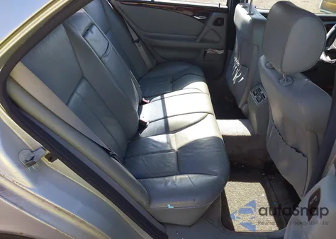 1998 Mercedes-Benz E 320 from USA, damaged, VIN WDBJF65F7WA448949